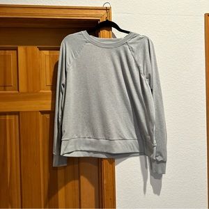 Vuori Crew Neck Halo Top